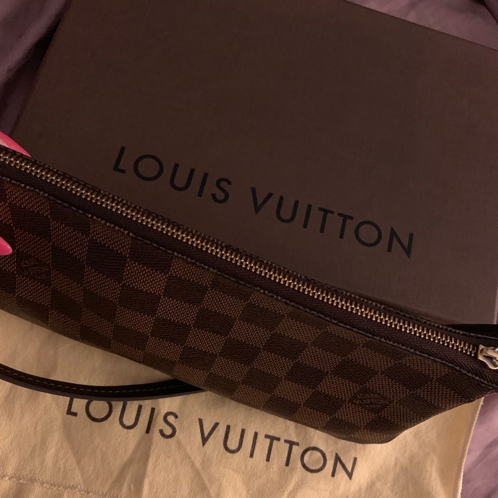 Louis Vuitton Damier Ebene Pochette Accessories